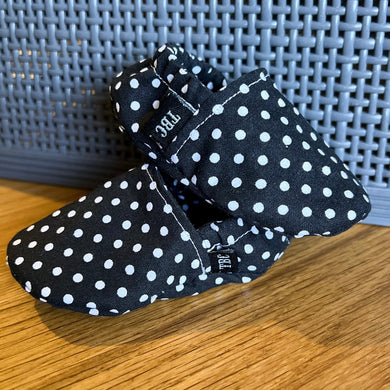 B/W Polka Dots Crib Shoes